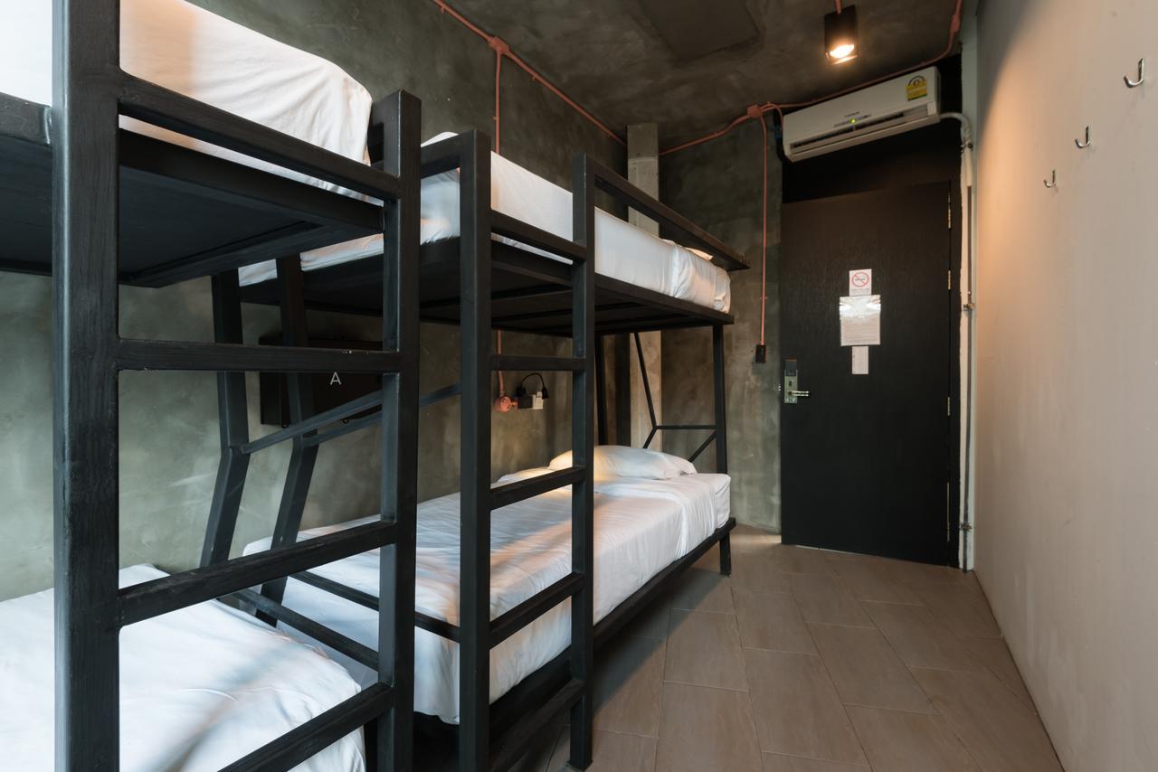Thrive The Hostel : Patpong By The Belle Банкок Екстериор снимка