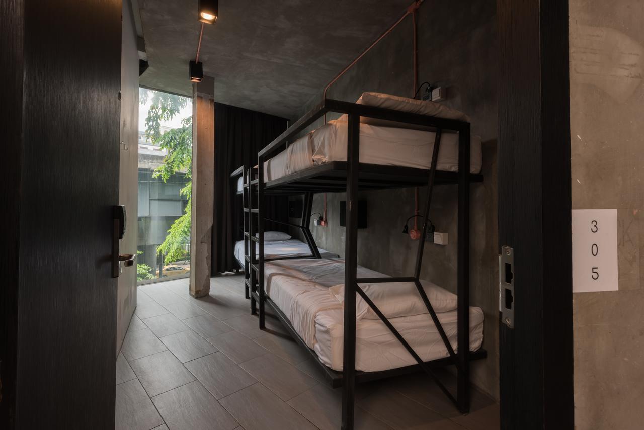 Thrive The Hostel : Patpong By The Belle Банкок Екстериор снимка